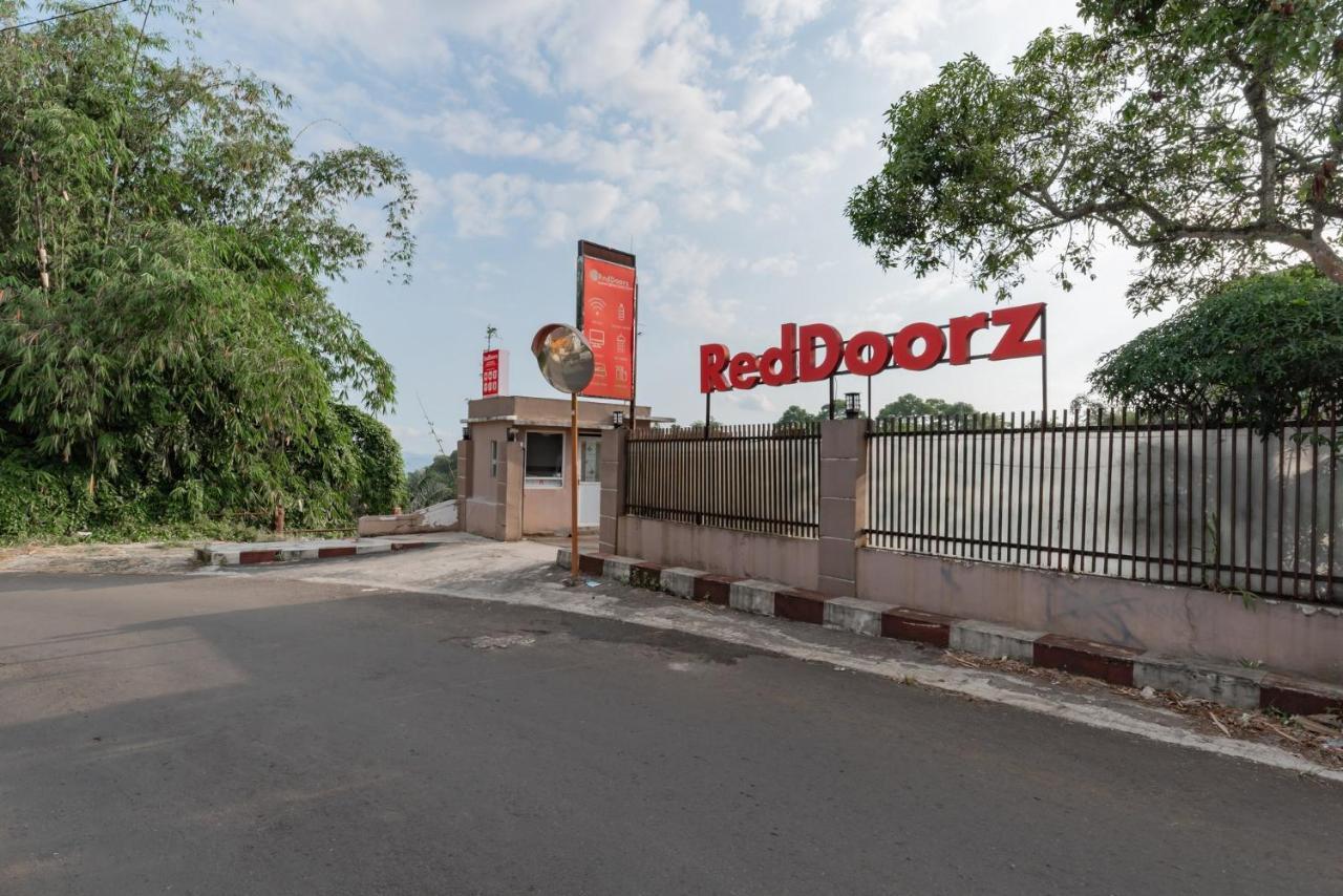Reddoorz Syariah Near Rs Hermina Сукабуми Екстериор снимка